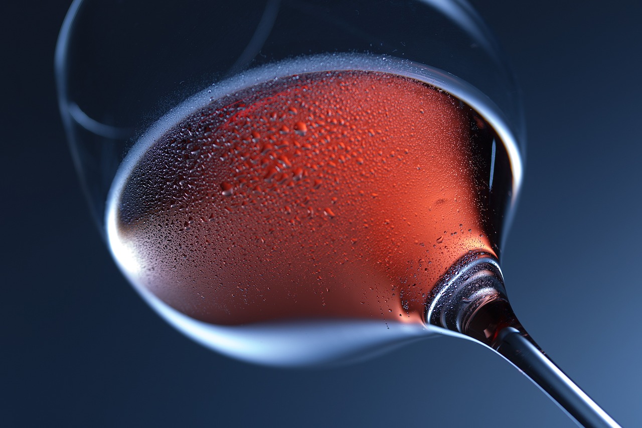 The Moderate Benefits of Daily Wine Consumption - Separating Fact from Fiction